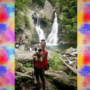 Meet your Posher, Charlette